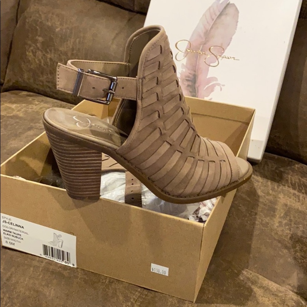 Jessica Simpson taupe heels
